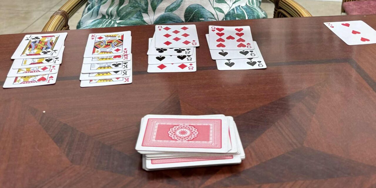 Canasta har startet opp