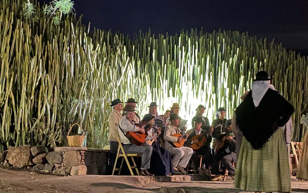 Veneguera, praktisk info